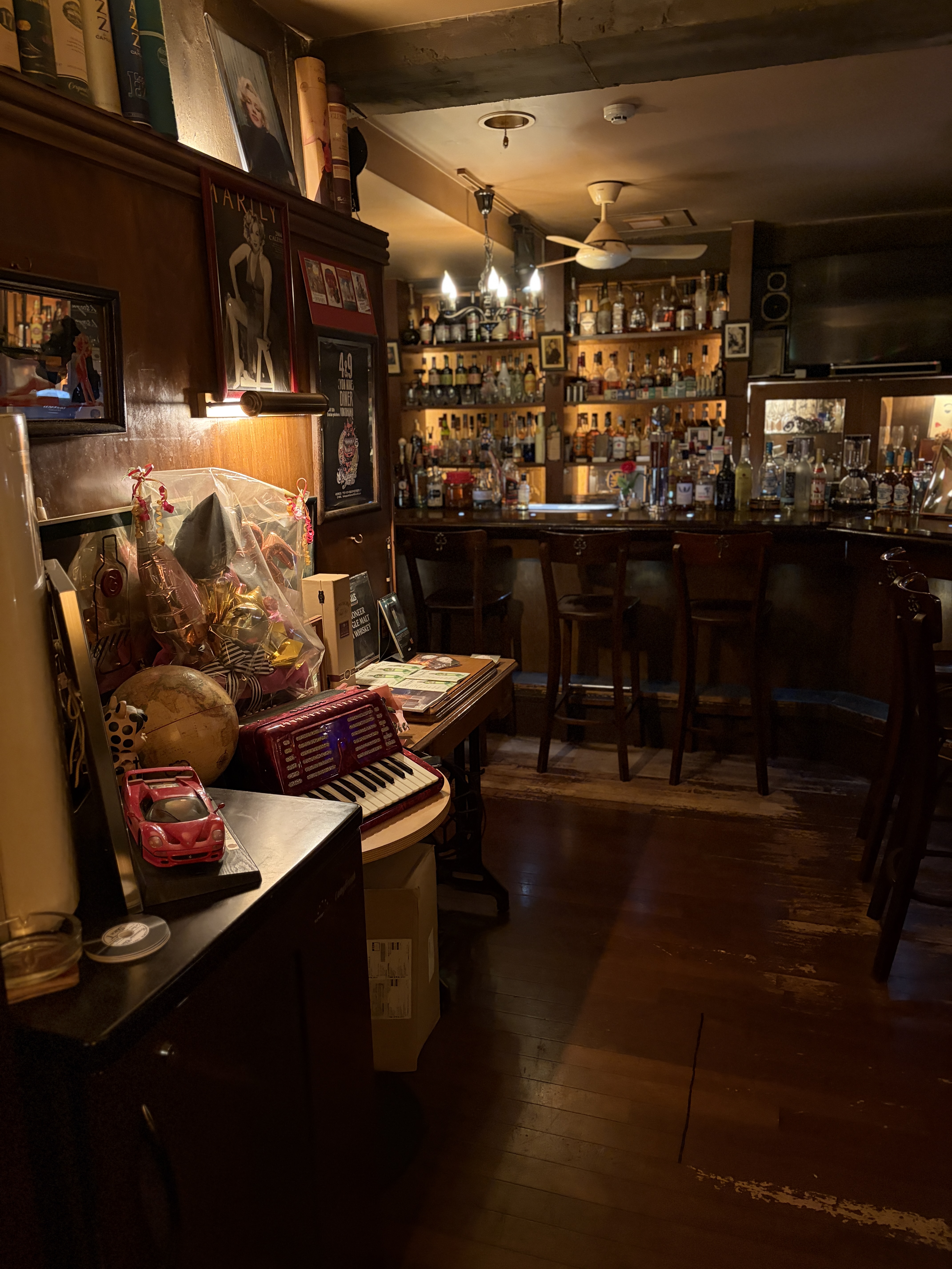 店内全景